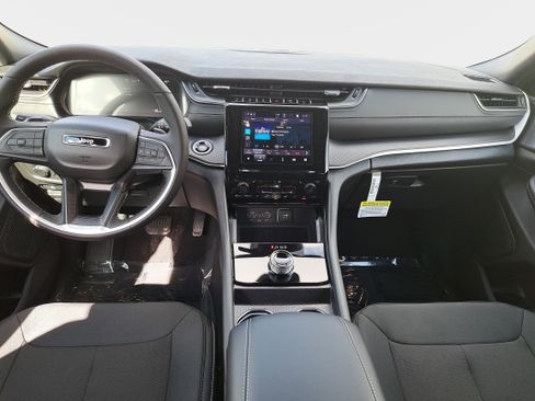 New 2026 Jeep Grand Cherokee Laredo X RWD image 9