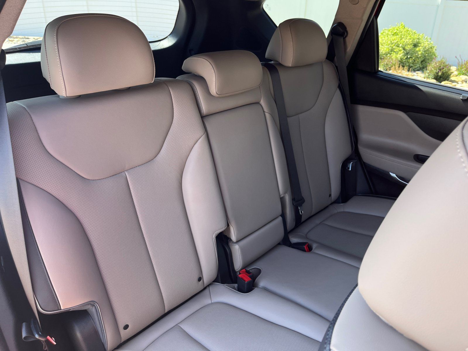 Used 2023 Hyundai Santa Fe Limited w/ Cargo Package AWD/4WD image 18