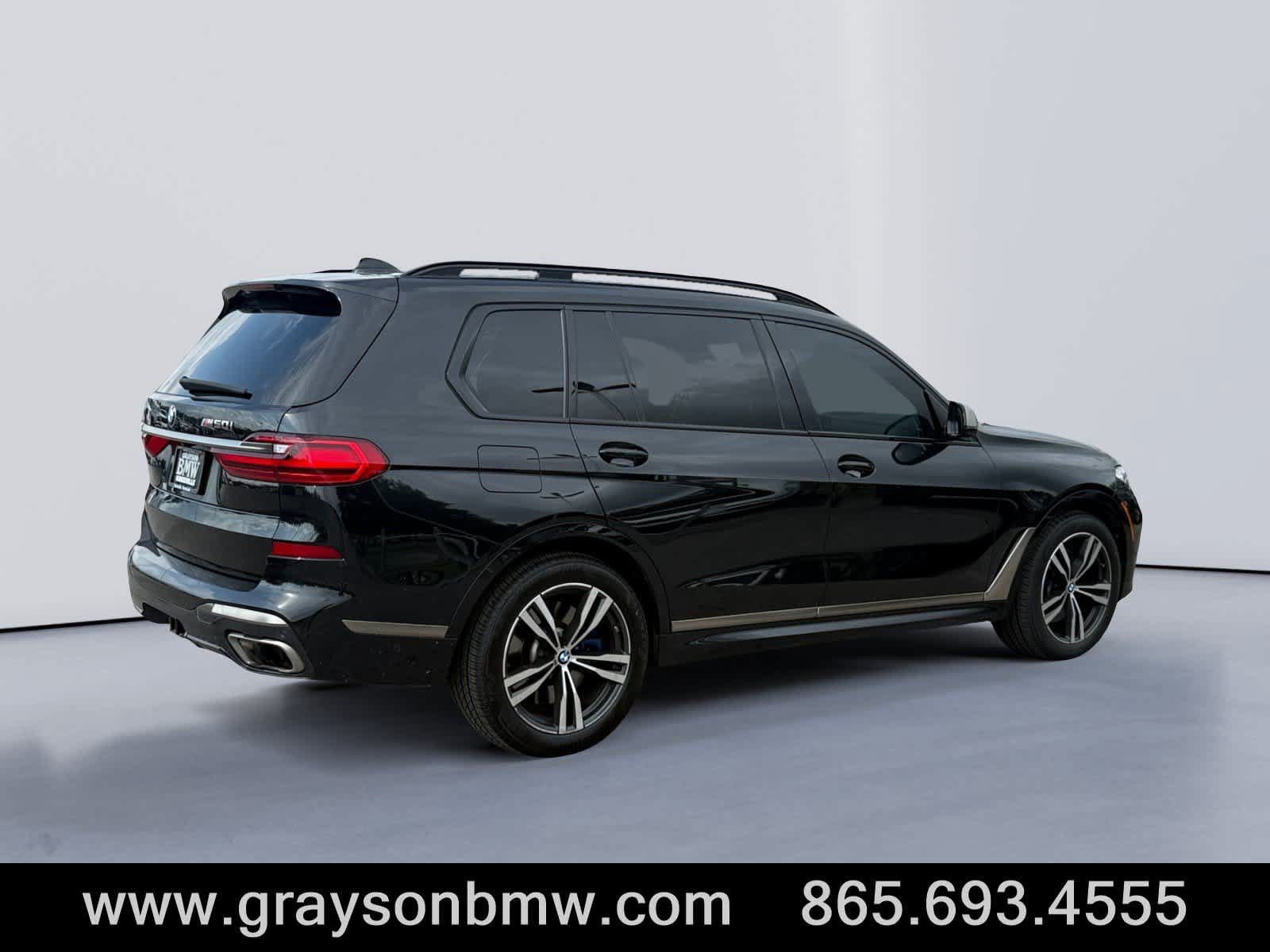 Used 2022 BMW X7 M50i w/ Luxury Seating Package AWD/4WD image 3