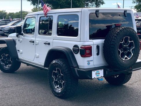 Used 2023 Jeep Wrangler Unlimited Rubicon 4xe w/ Cold Weather Group AWD/4WD image 11