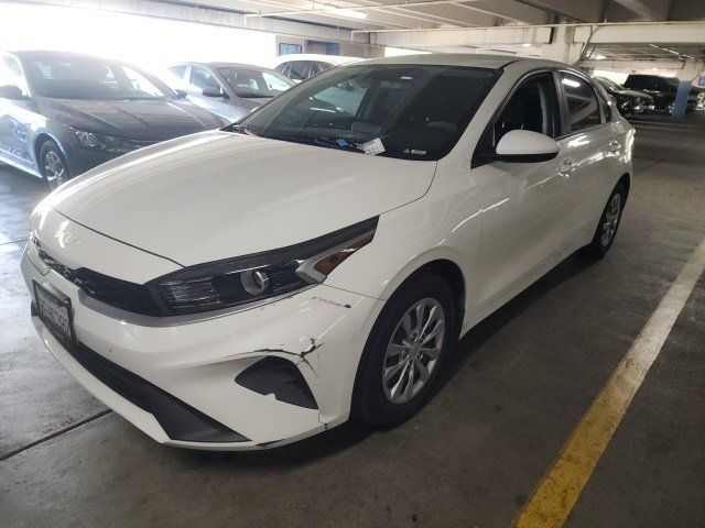 Used 2023 Kia Forte LX FWD image 5