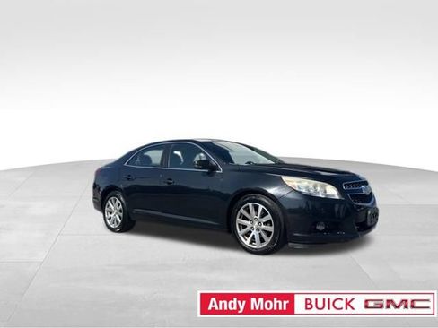 Used 2013 Chevrolet Malibu LT FWD image 2