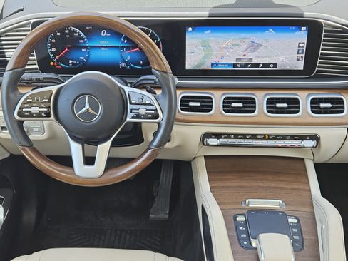 Used 2021 Mercedes-Benz GLE 350 w/ AMG Line Exterior image 21