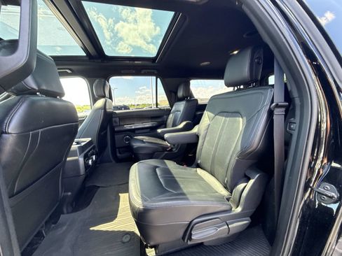 Used 2018 Ford Expedition Max Limited w/ Equipment Group 301A AWD/4WD image 23