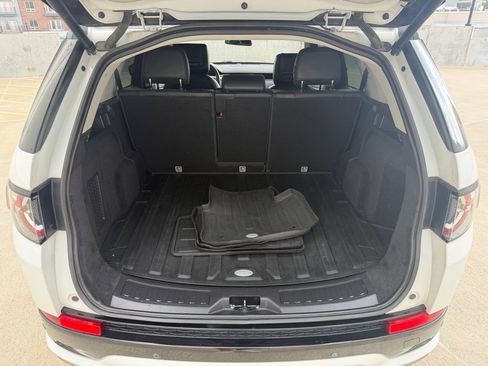 Used 2018 Land Rover Discovery Sport HSE AWD/4WD image 27