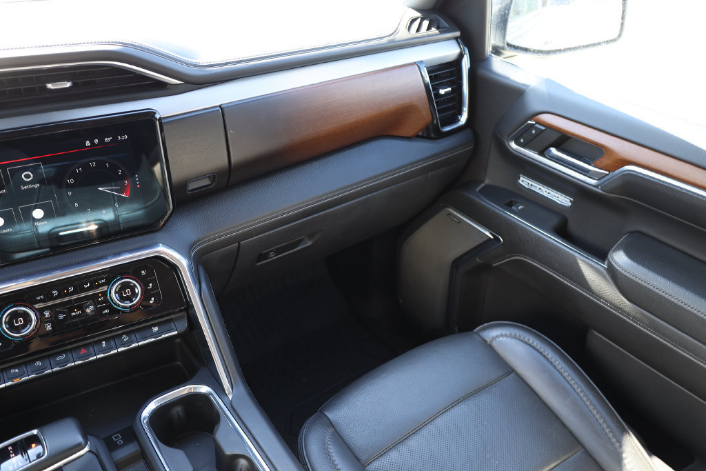 Used 2023 GMC Sierra 1500 Denali w/ Technology Package AWD/4WD image 22