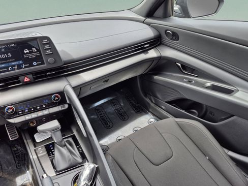 New 2026 Hyundai Elantra Sport FWD image 13