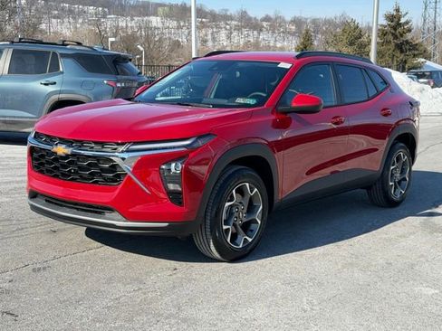 New 2026 Chevrolet Trax LT w/ Driver Confidence Package image 9