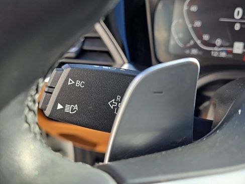 Used 2022 BMW 330i xDrive Sedan w/ M Sport Package image 25