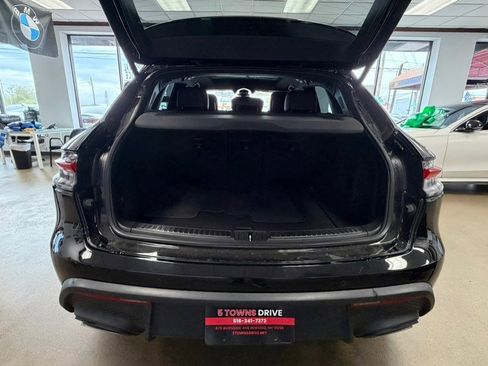 Used 2022 Porsche Macan AWD/4WD image 31
