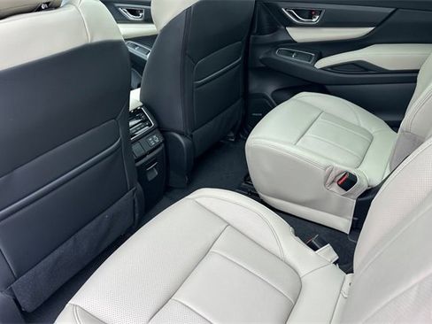 New 2026 Subaru Ascent Limited image 9