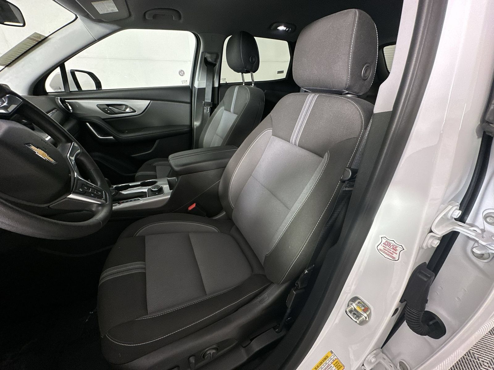 Used 2025 Chevrolet Blazer LT AWD/4WD image 11