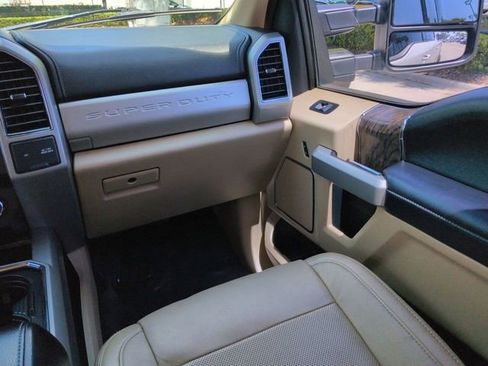 Used 2019 Ford F250 Lariat w/ Lariat Ultimate Package image 17