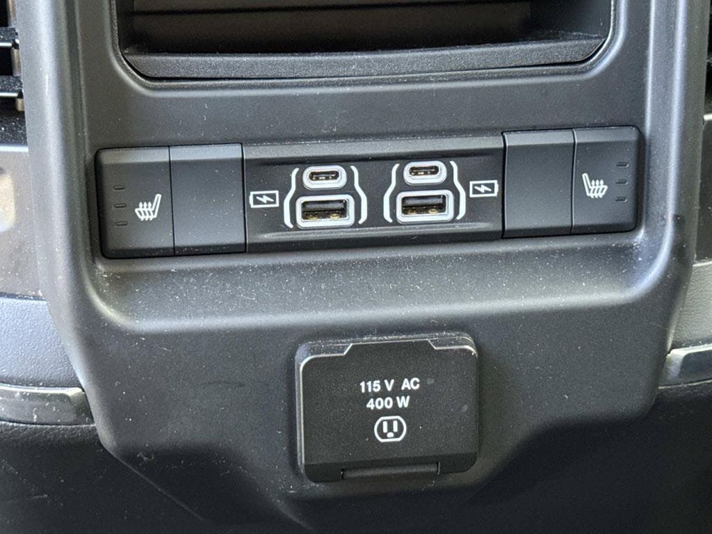 Used 2026 RAM 1500 Laramie AWD/4WD image 19