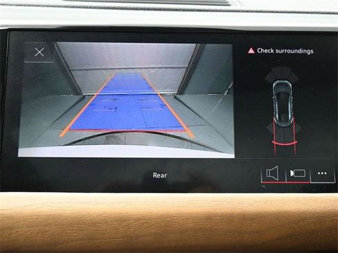 Used 2022 Audi e-tron GT Premium Plus image 22