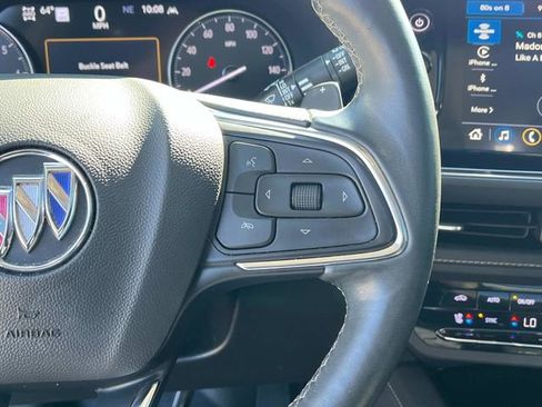 Used 2022 Buick Envision Avenir w/ Premium Seat Package AWD/4WD image 36