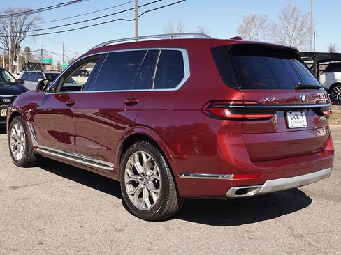 Used 2024 BMW X7 xDrive40i w/ Premium Package AWD/4WD image 13