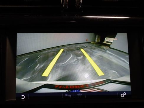 Used 2017 Jaguar F-PACE Premium image 43