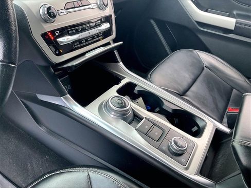 Used 2021 Ford Explorer XLT w/ Equipment Group 202A image 20