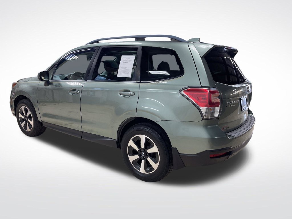 Used 2018 Subaru Forester 2.5i Premium AWD/4WD image 3