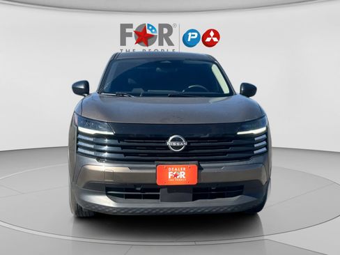 Used 2025 Nissan Kicks S image 8