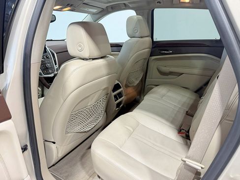Used 2010 Cadillac SRX Luxury image 36