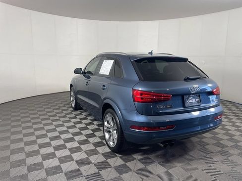Used 2018 Audi Q3 2.0T Premium w/ Convenience Package AWD/4WD image 5