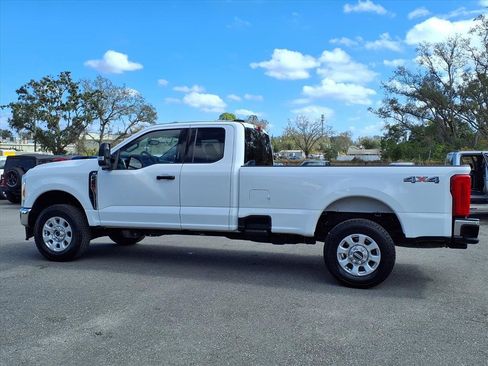Used 2023 Ford F250 XLT image 4