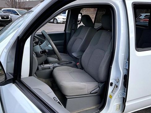 Used 2018 Nissan Frontier SV w/ Value Truck Package image 18
