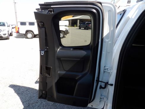 Used 2022 Toyota Tacoma SR image 30