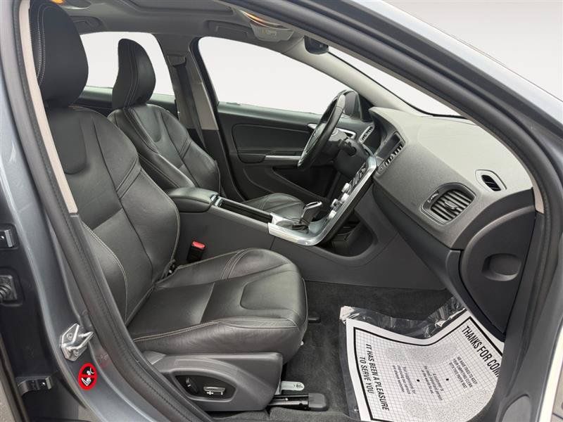 Used 2018 Volvo S60 T5 Dynamic w/ Protection Package AWD/4WD image 18