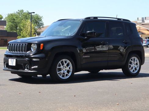 Used 2020 Jeep Renegade Latitude FWD image 11