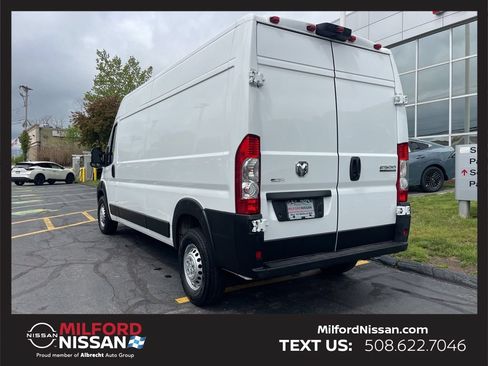 Used 2026 RAM ProMaster 2500 w/ Convenience Group FWD image 3