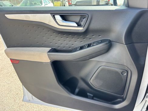 Used 2020 Ford Escape SE AWD/4WD image 16