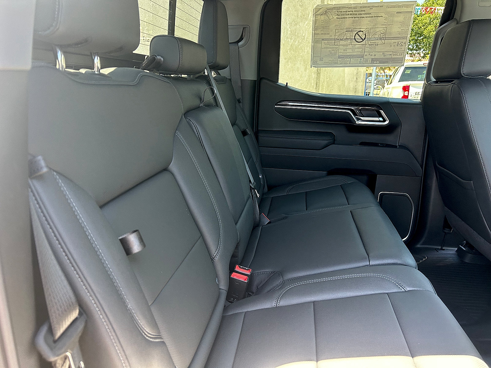 New 2026 Chevrolet Silverado 1500 LTZ w/ LTZ Premium Package AWD/4WD image 31