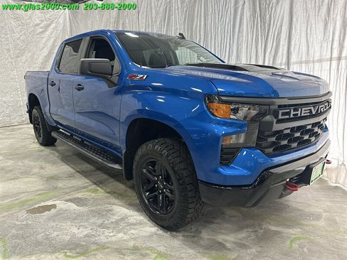 Used 2023 Chevrolet Silverado 1500 Custom Trail Boss AWD/4WD image 2