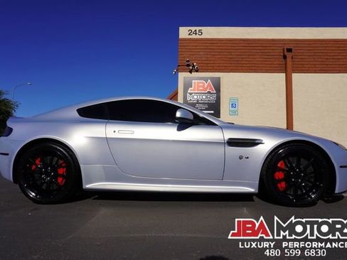 Used 2015 Aston Martin V12 Vantage S image 46