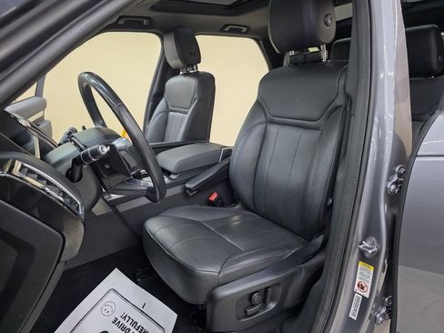 Used 2020 Land Rover Discovery Landmark AWD/4WD image 20