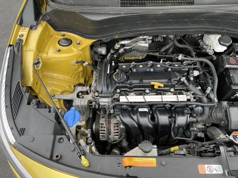 Used 2021 Kia Seltos S image 34