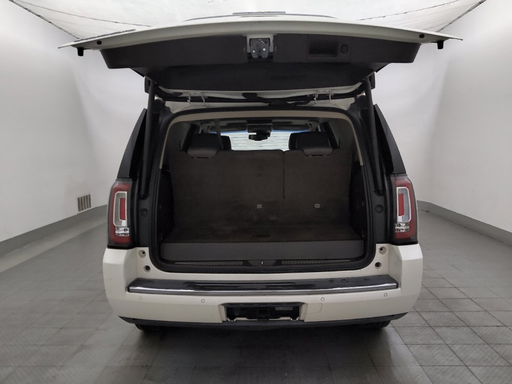 Used 2015 GMC Yukon Denali w/ Open Road Package RWD image 29