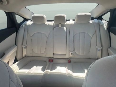 Used 2015 Chrysler 200 Limited w/ Convenience Group FWD image 19
