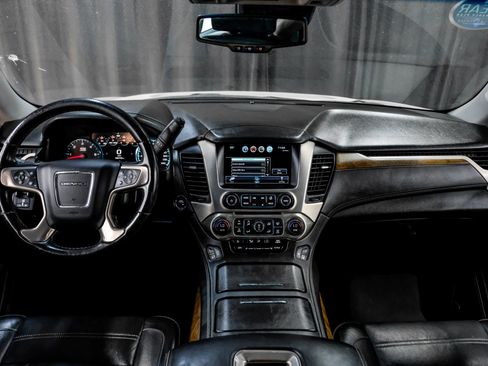 Used 2020 GMC Yukon XL Denali RWD image 15