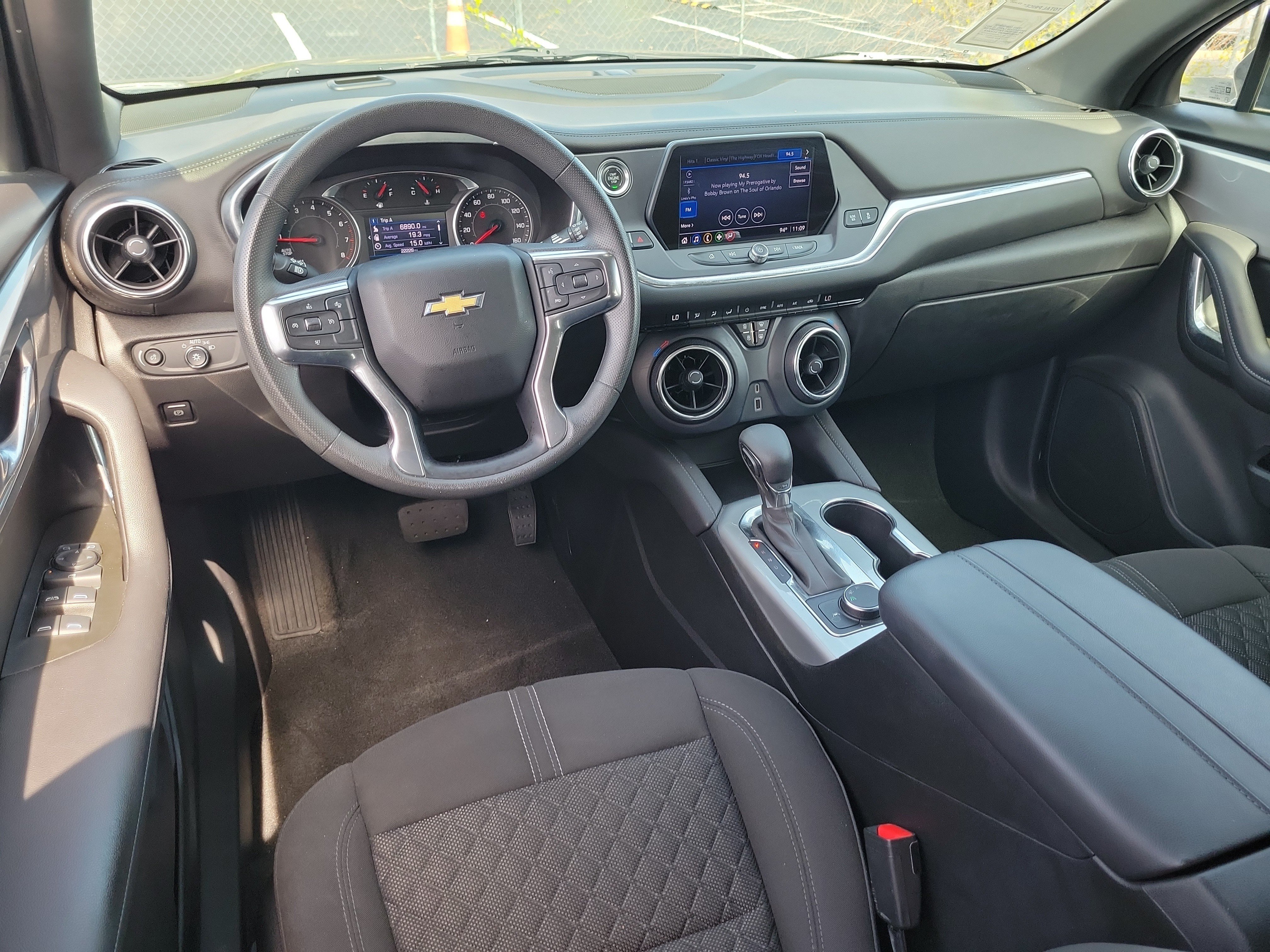 Used 2022 Chevrolet Blazer LT FWD image 16