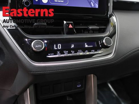 Used 2024 Toyota Corolla Cross LE FWD image 19