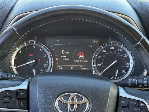 Certified 2022 Toyota Highlander Limited image 17