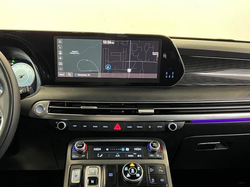 Used 2024 Hyundai Palisade Calligraphy image 19
