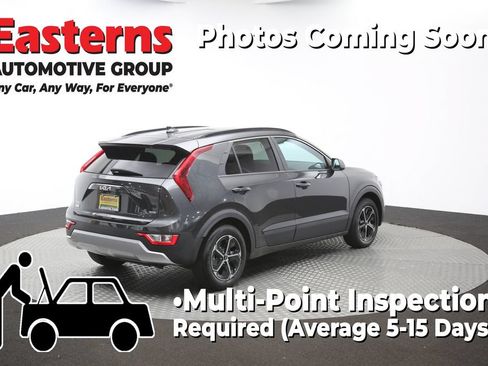 Used 2025 Kia Niro LX FWD image 39