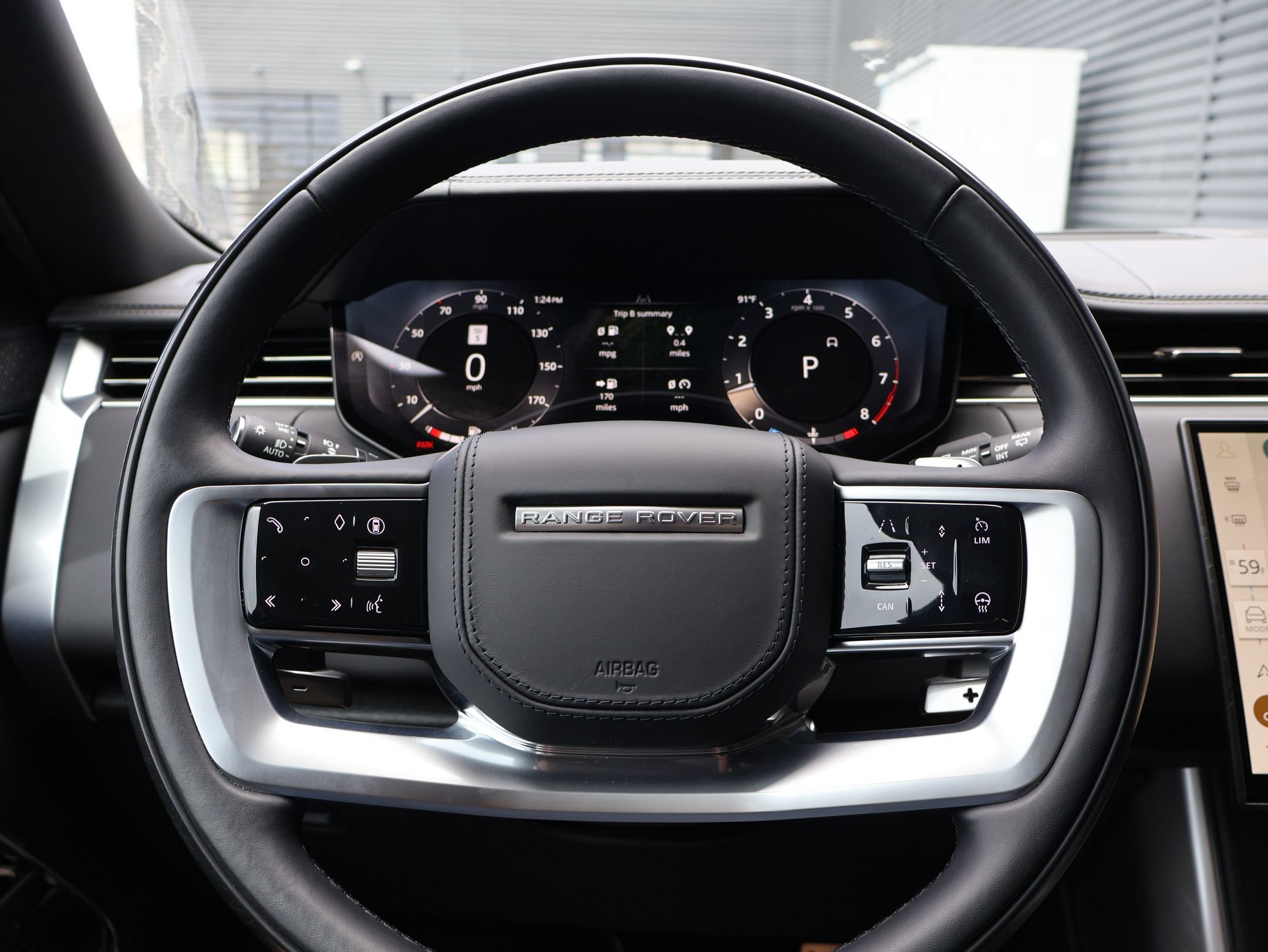 Used 2025 Land Rover Range Rover Autobiography AWD/4WD image 17