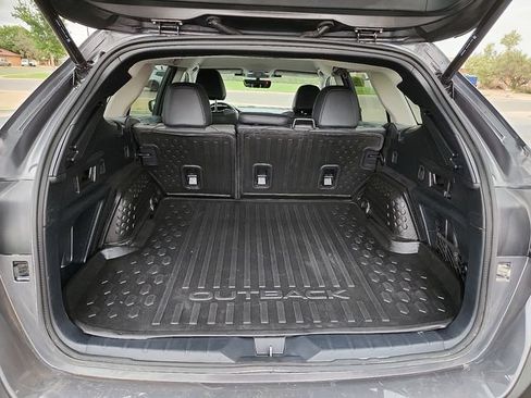 Used 2023 Subaru Outback Onyx Edition AWD/4WD image 10