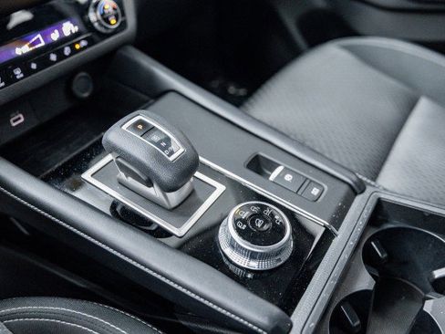 Used 2022 Mitsubishi Outlander ES image 21